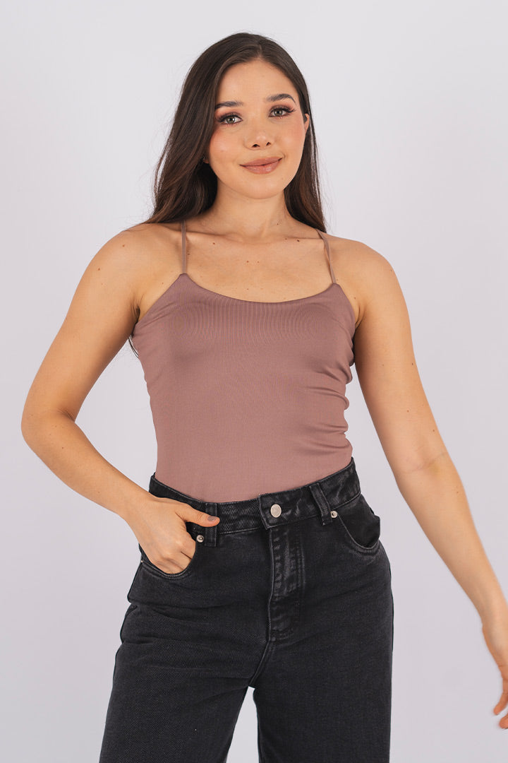 BLUSA ESENCIAL DE TIRAS EN LYCRA