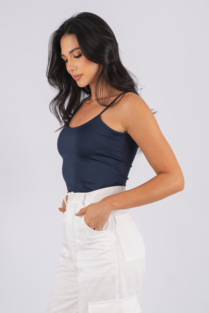 BLUSA ESENCIAL DE TIRAS EN LYCRA