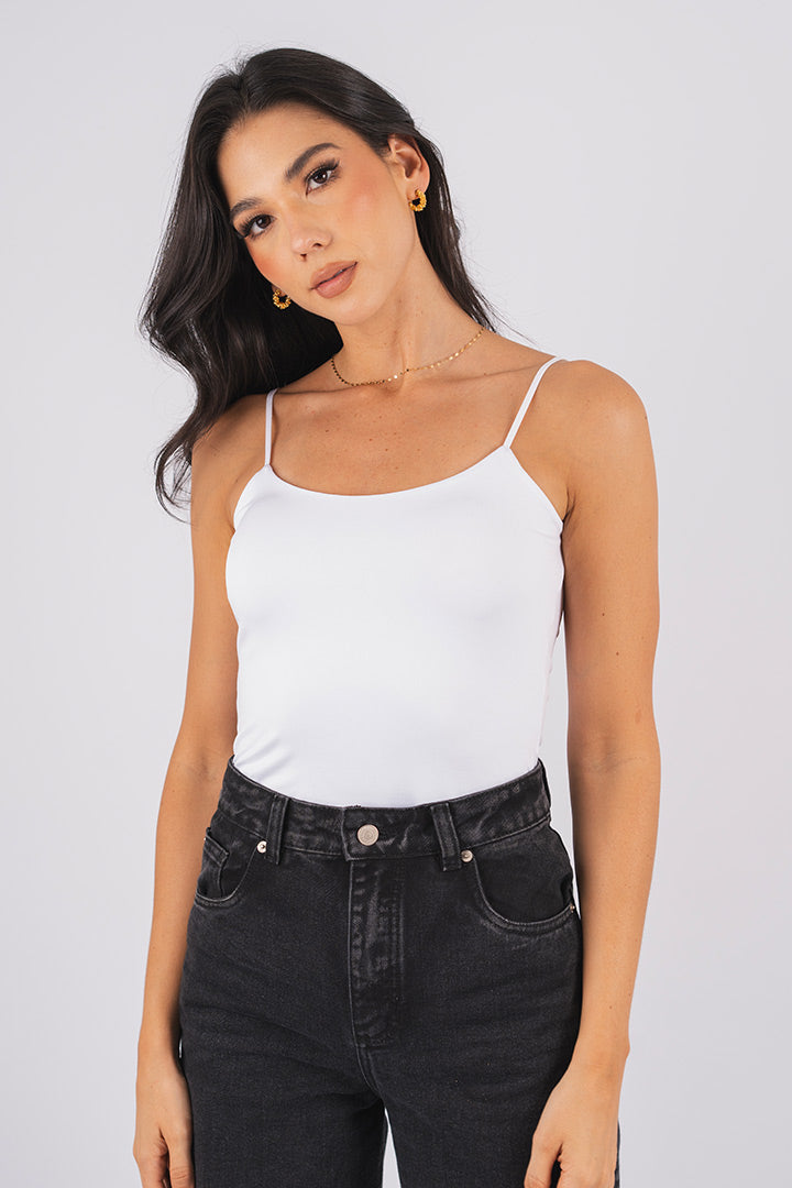 BLUSA ESENCIAL DE TIRAS EN LYCRA