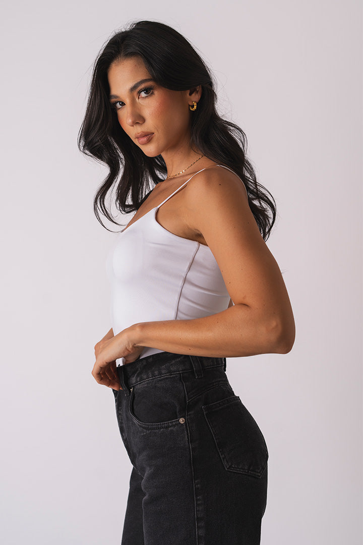 BLUSA ESENCIAL DE TIRAS EN LYCRA