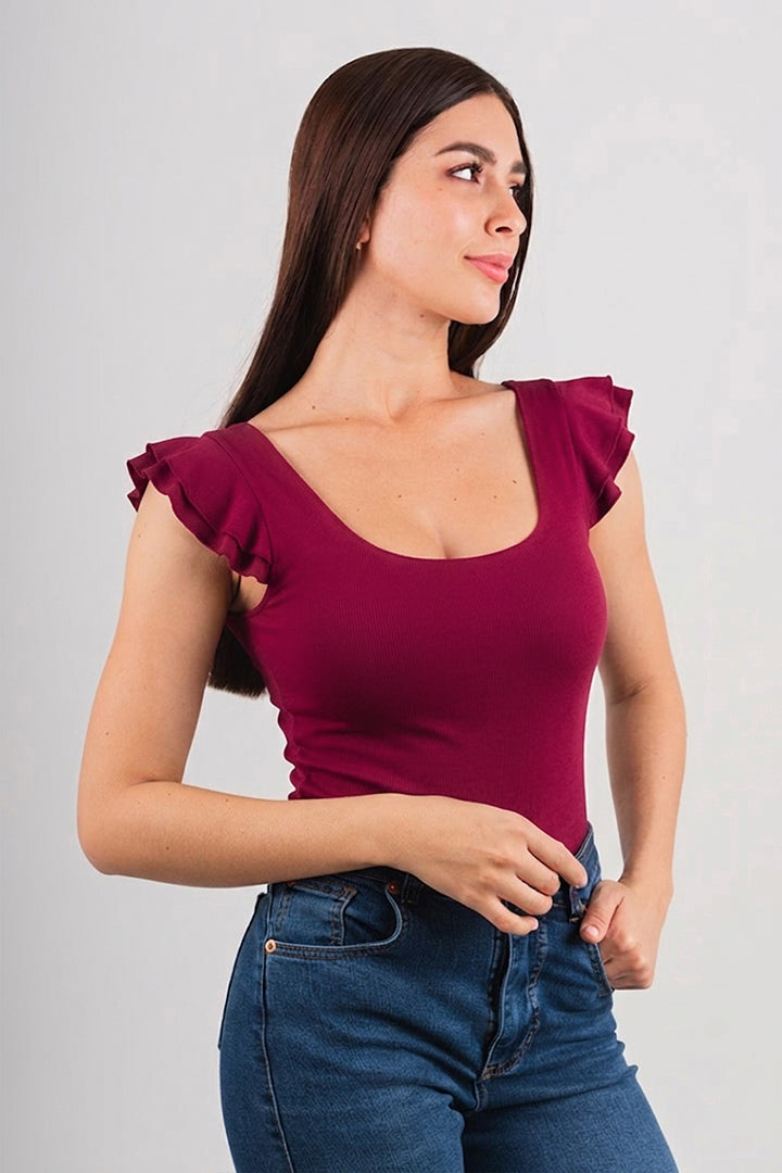 BLUSA ESENCIAL DE ARANDELAS EN LYCRA