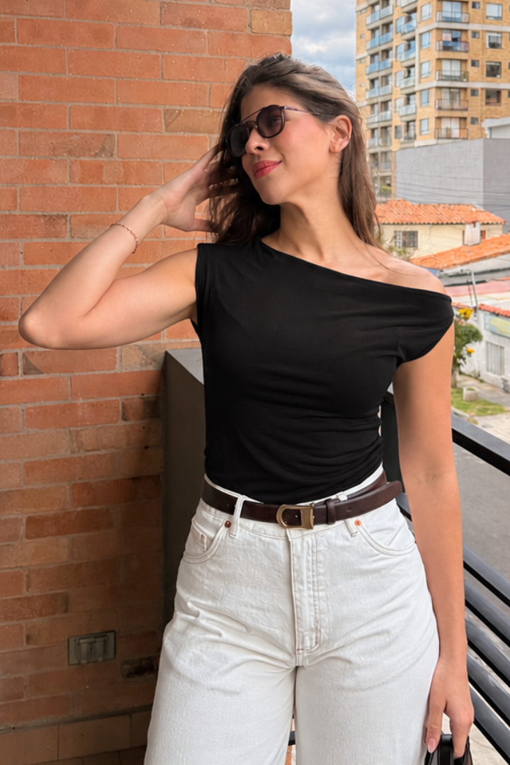 BLUSA LYCRA ASIMÉTRICA