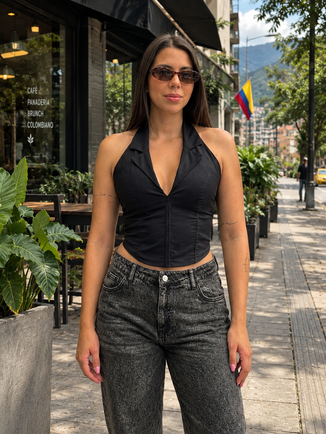 BLUSA HALTER CON SOLAPA