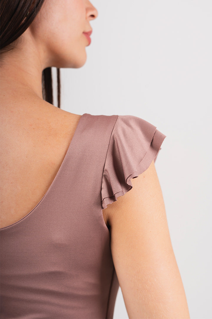 BLUSA ESENCIAL DE ARANDELAS EN LYCRA