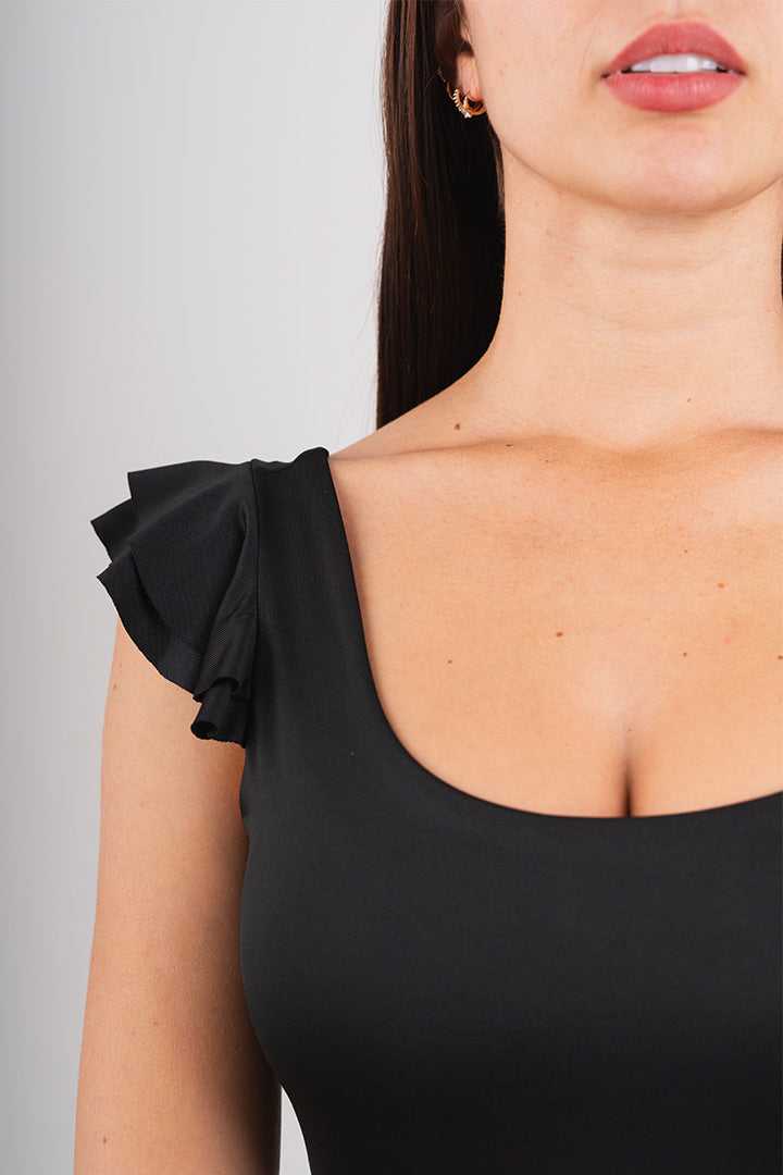 BLUSA ESENCIAL DE ARANDELAS EN LYCRA