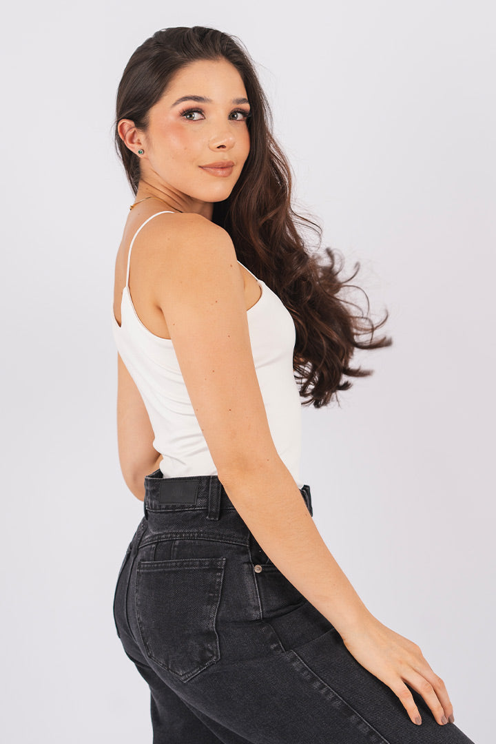 BLUSA ESENCIAL DE TIRAS EN LYCRA
