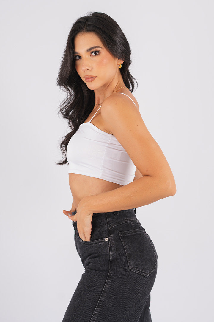 CROP TOP ESENCIAL DE TIRAS
