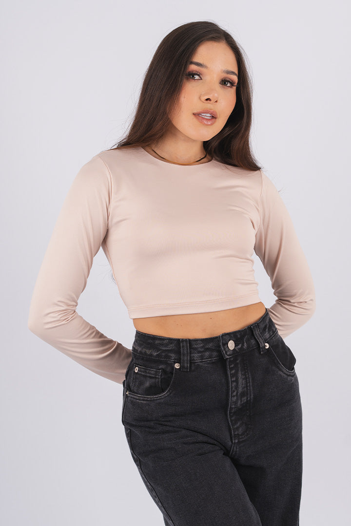 Crop top manga larga