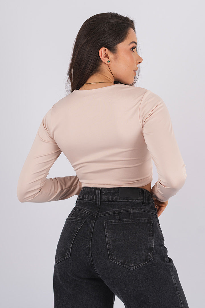 Crop top manga larga