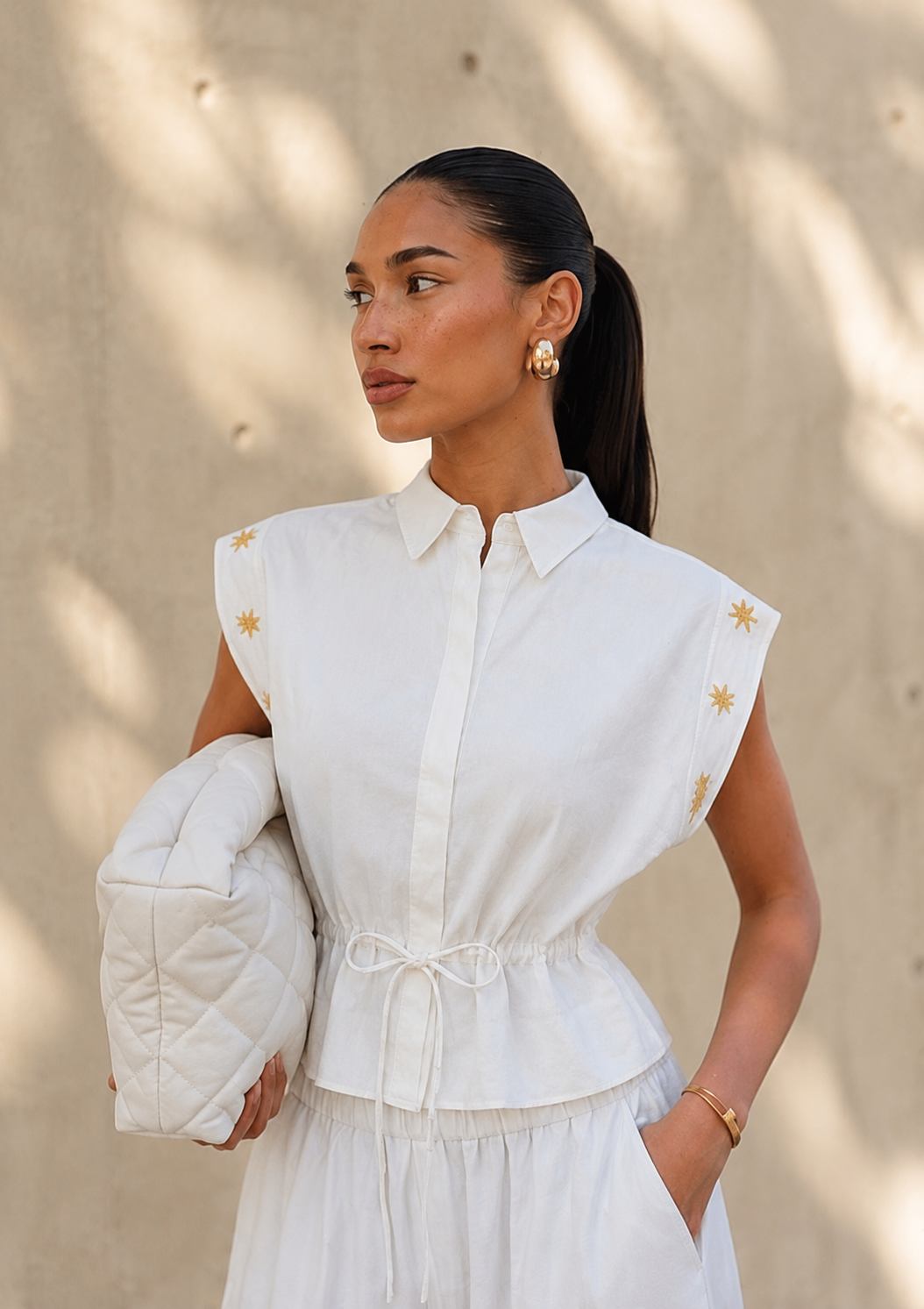 CAMISA EN LINO CINTURA PEPLUM